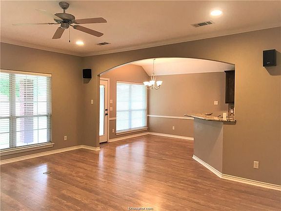 4th image of 3909 Latinne Ln