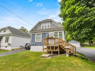 17 S Geneva Ave, Sturgeon Bay, WI 54235