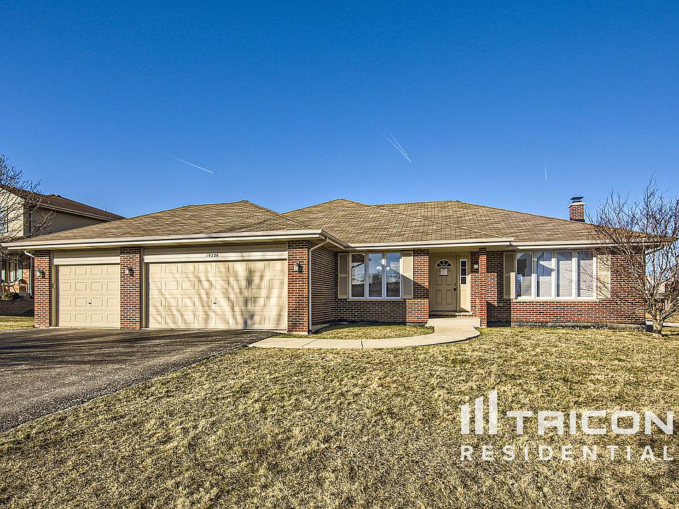 1st image of 19236 Thornham Ln