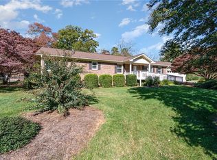 5910 Founders Dr, Greensboro, NC 27410