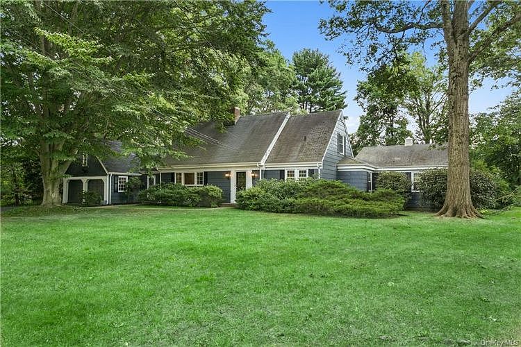 1st image of 54 Woodland Dr
