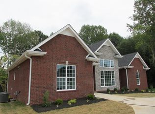 4374 Memory Ln, Adams, TN 37010