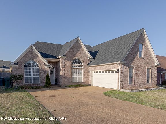 2nd image of 2426 Kindlewood Dr