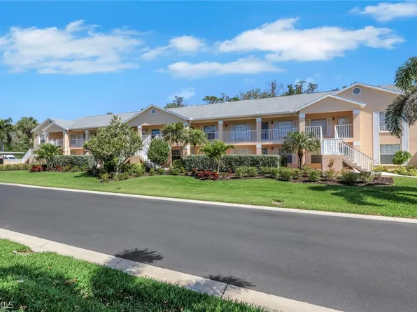 773 Wiggins Lake Dr APT 104, Naples, FL 34110