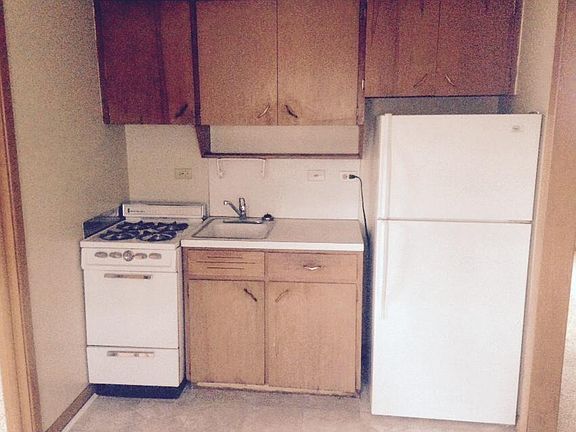 2nd image of 423 E Avenue A APT 3