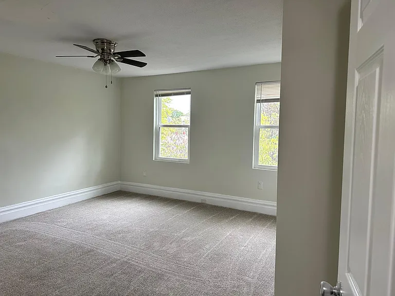 410 Colton St — Photo 12