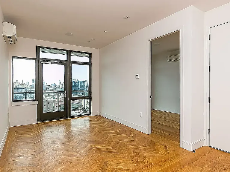 321 Wythe Ave #1010 — Photo 1