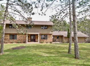 8204 Breckenridge Ct, Bull Valley, IL 60098