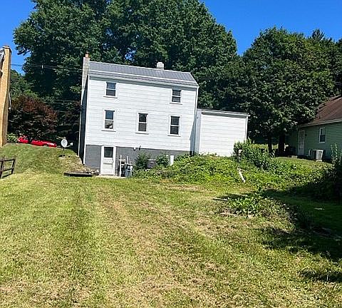 2nd image of 1705 Pleasant Ave