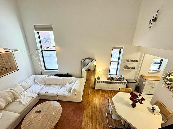 4th image of 416 Lafayette St APT 2C