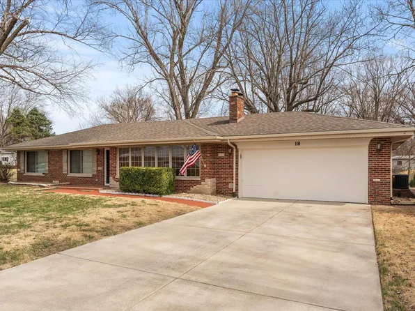 18 Baldus Dr, Fairview Heights, IL 62208