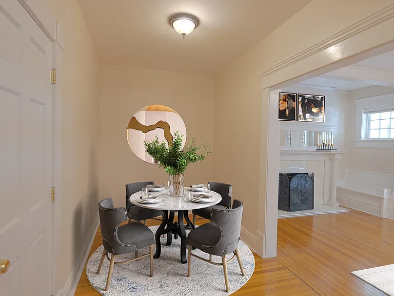 1124 N Emerson St — Photo 3