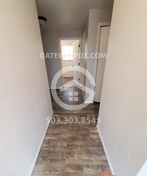 240 N 2nd St — Photo 4