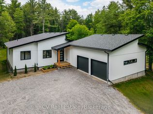 546 Balsam Chutes Rd, Huntsville, ON P0B1L0