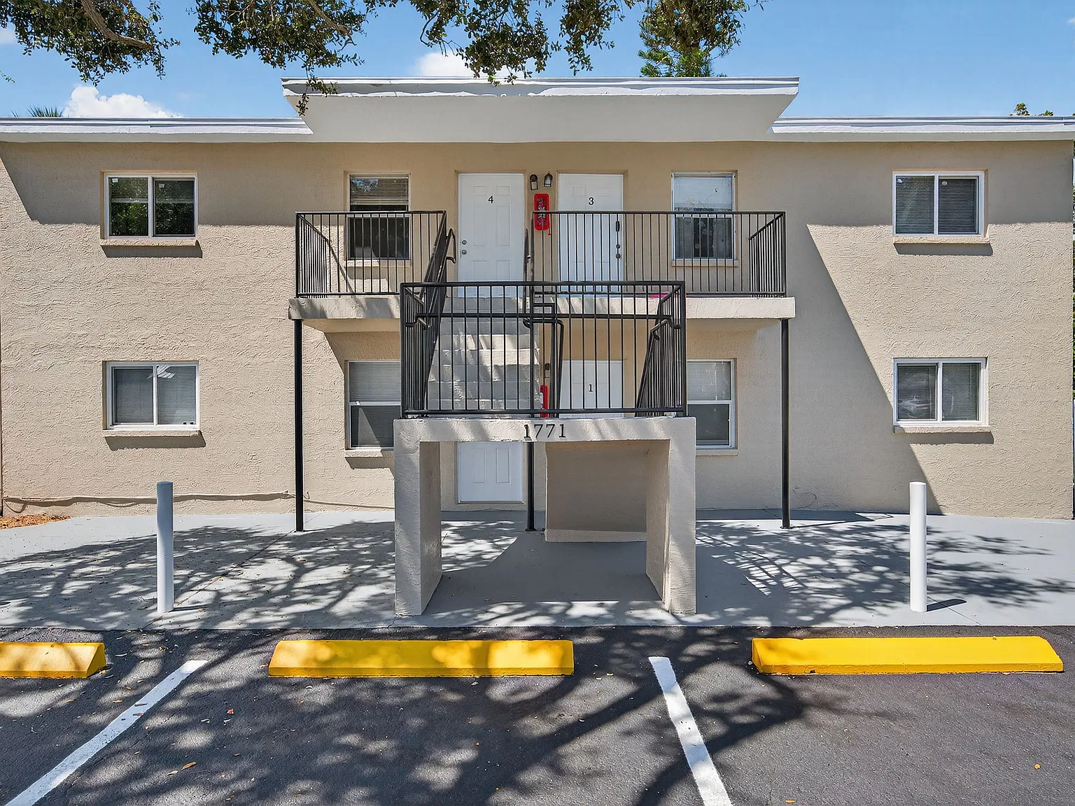 2 bed, 625 sqft, $1,295 — Photo 2