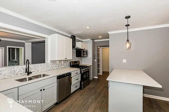 435 Brenda Ln — Photo 8