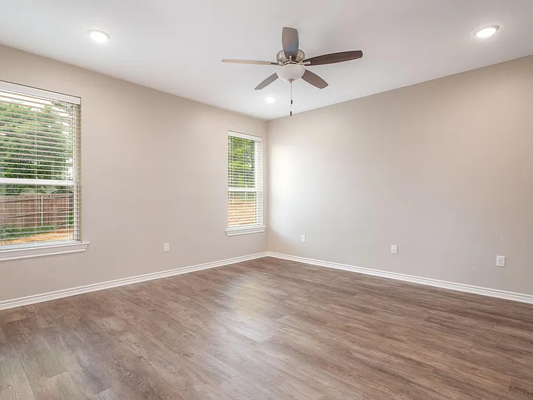 212 Shahan Trl — Photo 6