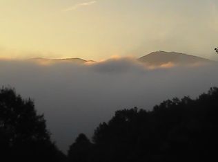 351 Ed Jenkins Rd, Bryson City, NC 28713