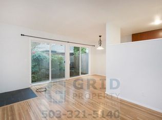 678 3rd St #678, Lake Oswego, OR 97034