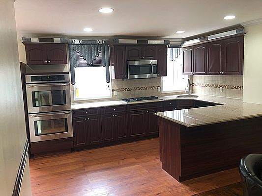 5th image of 1236 Putnam Ave #1R