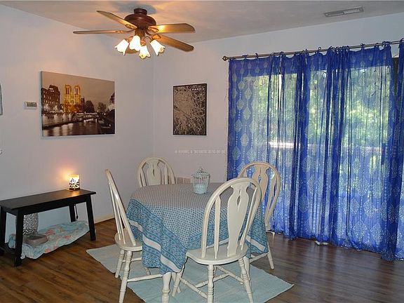 5th image of 53 Delander Ct APT 28