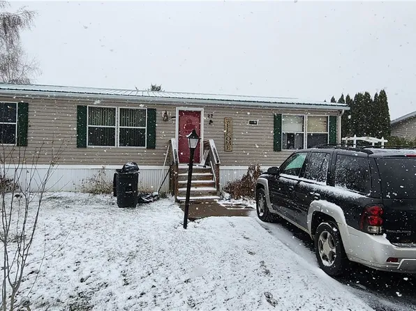 22 Morgans Run, Clifton Springs, NY 14432
