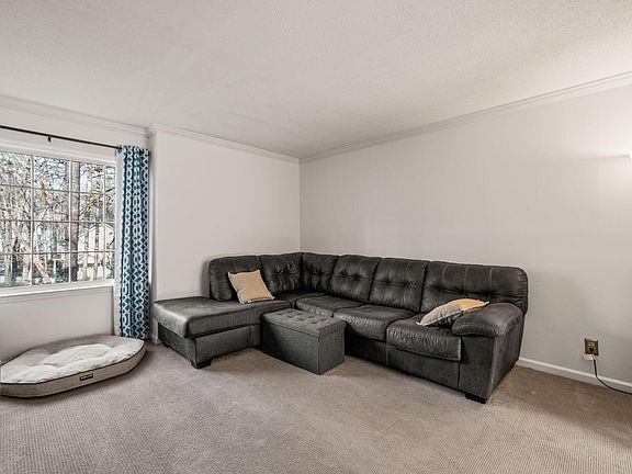 3rd image of 4335 American Dr
