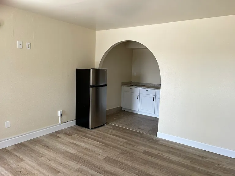 Farmington Flats — Photo 5