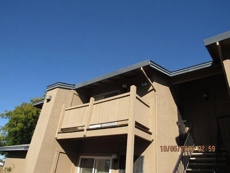 Great Condo in Nice Community with Pool — Photo 2