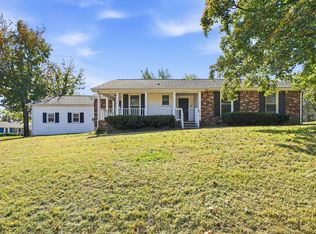 104 Post Oak Rd, Hendersonville, TN 37075
