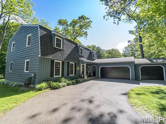 2nd image of 7469 Lime Hollow Dr SE