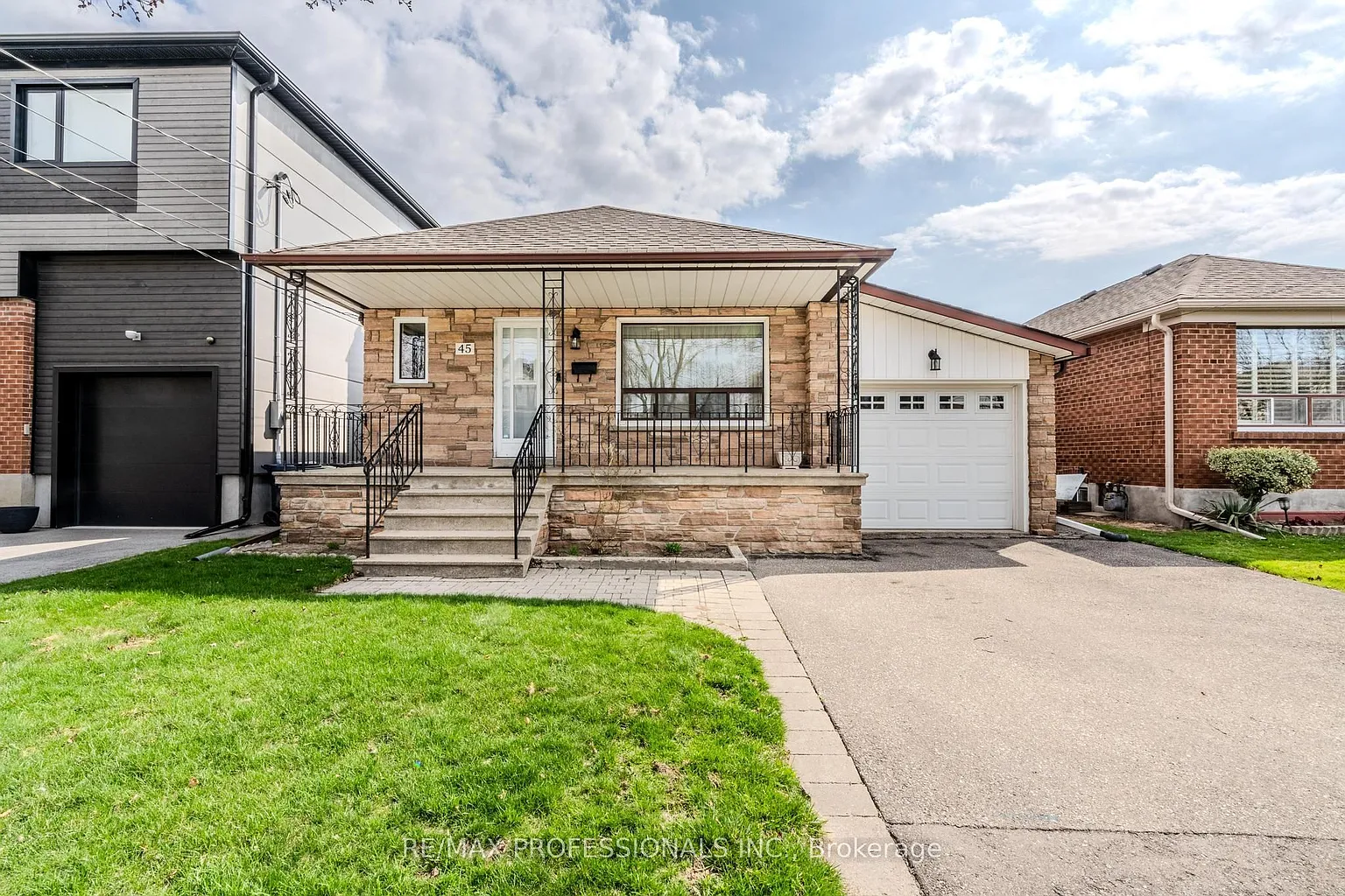45 Chartwell Rd photo 1