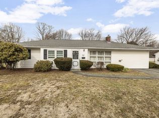 25 Westlake Rd, Natick, MA 01760