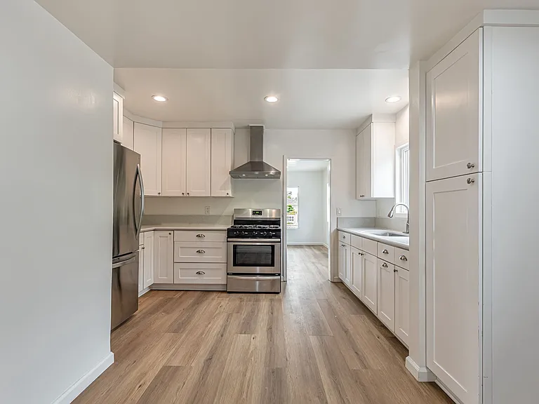 12856 Rubens Ave — Photo 8