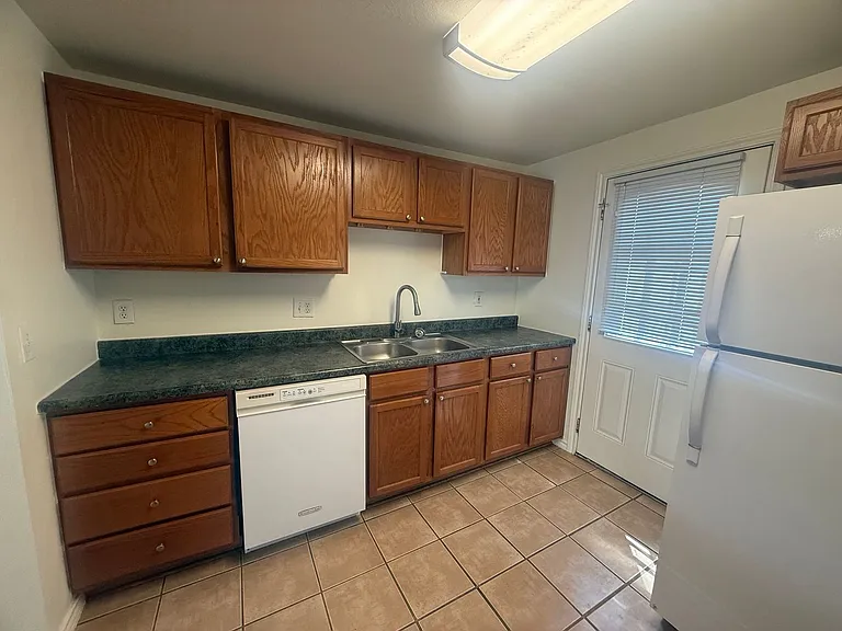 3003 S Fox St — Photo 10