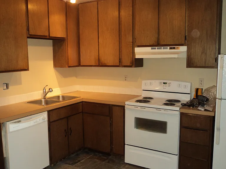 1701 Erin Ct #3 — Photo 7