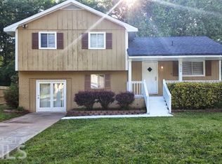 6580 Woodford Rd, College Park, GA 30349