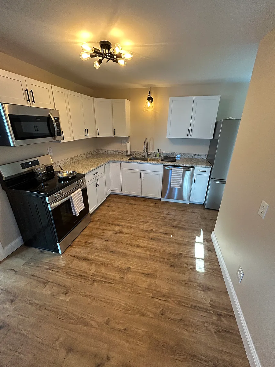 Kitchen - 21 Washington St #1