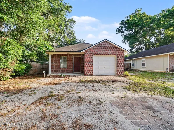 8205 BERRY Avenue, Jacksonville, FL 32211