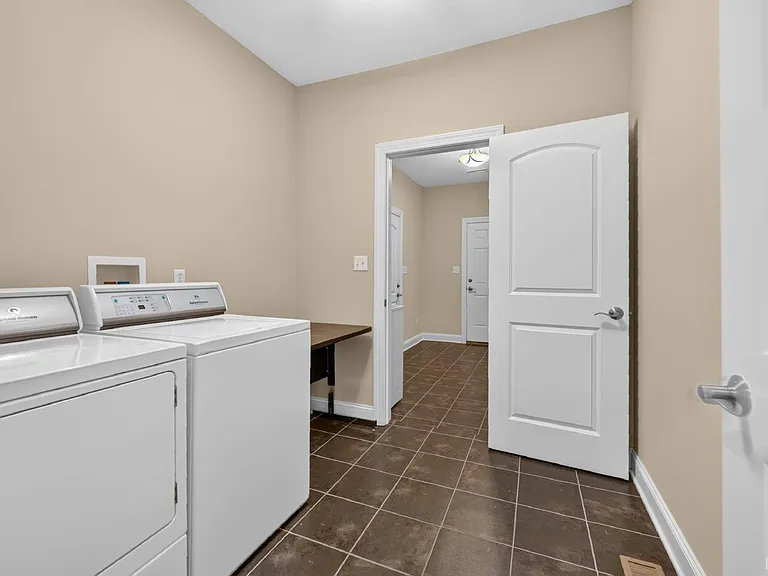 237 Golf Course Trl — Photo 25