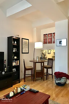 Rented by Sotheby's International Realty | media 2