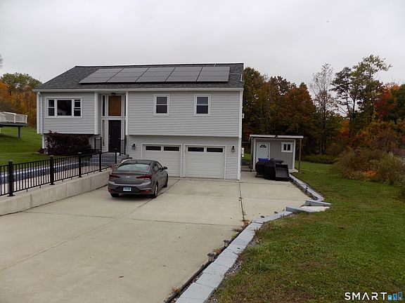2nd image of 128 Heights Drive