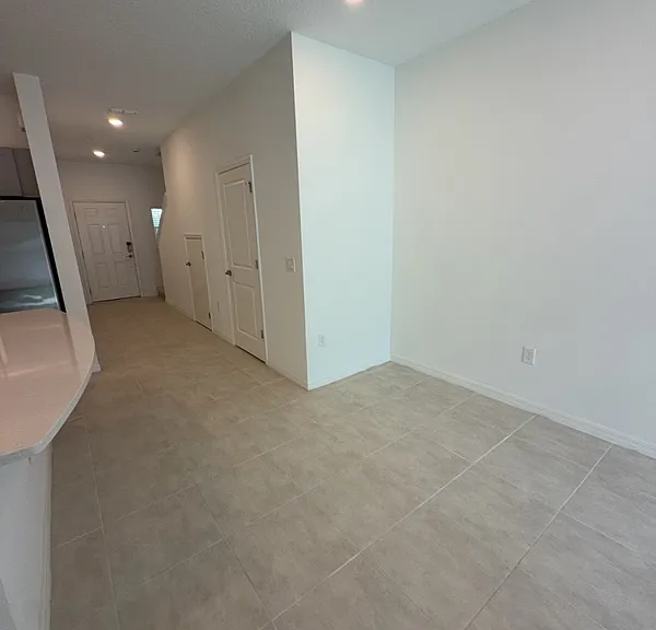 4830 Revolutionary Way — Photo 12
