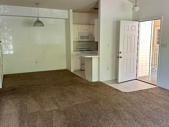3rd image of 1501 Partin Dr APT 211