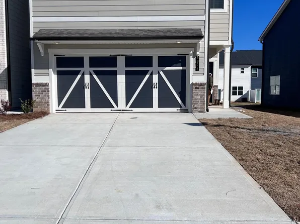 5324 Melbourne Ln, Flowery Branch, GA 30542