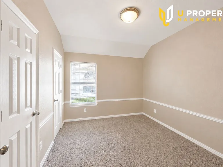 5605 Belle Chasse Ln — Photo 19