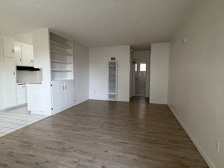 4070 32nd St #2 — Photo 3