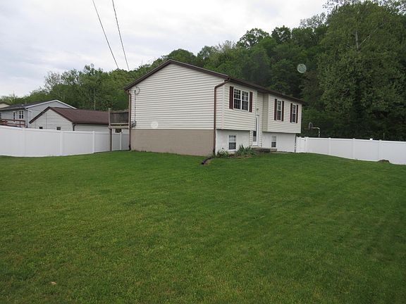 4th image of 632 Licking View Dr