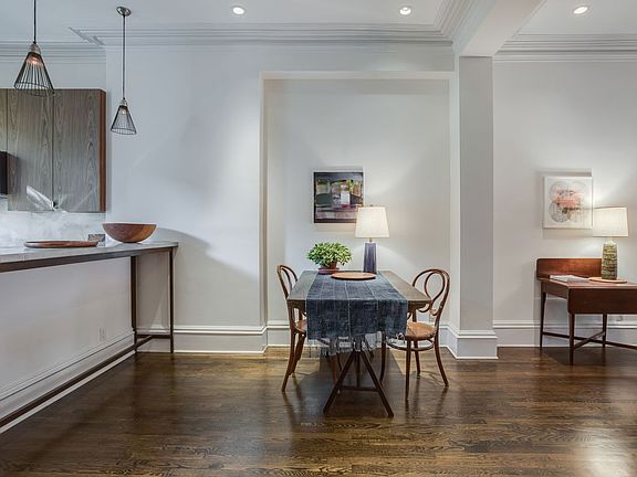 3rd image of 412 Sackett St