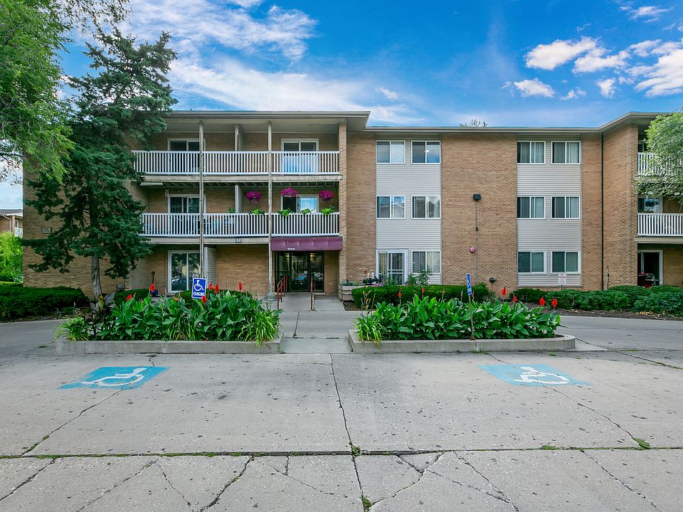 1st image of 930 Beau Dr Unit 304